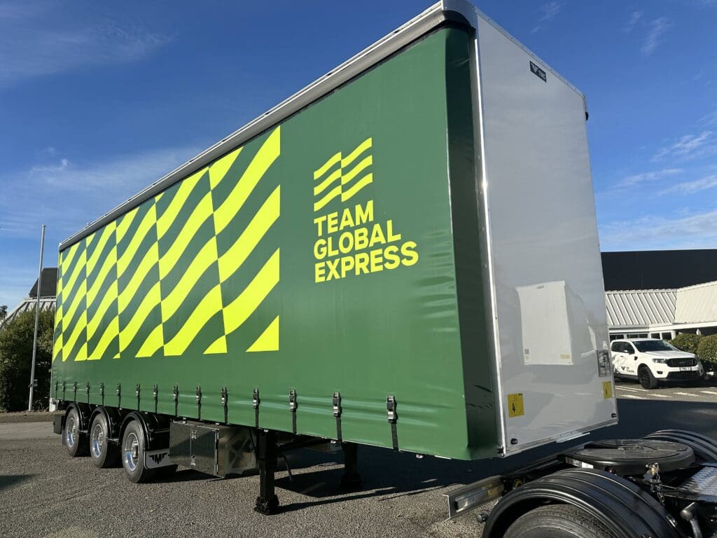 Curtainsider Trailer & Truck Body