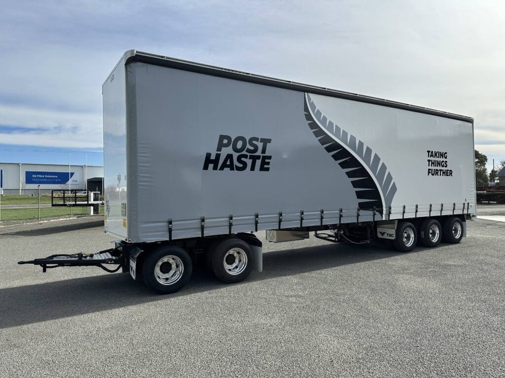 Curtainsider Trailer & Truck Body