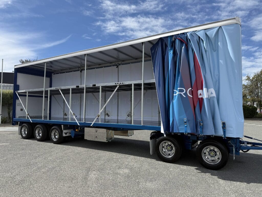 Curtainsider Trailer & Truck Body