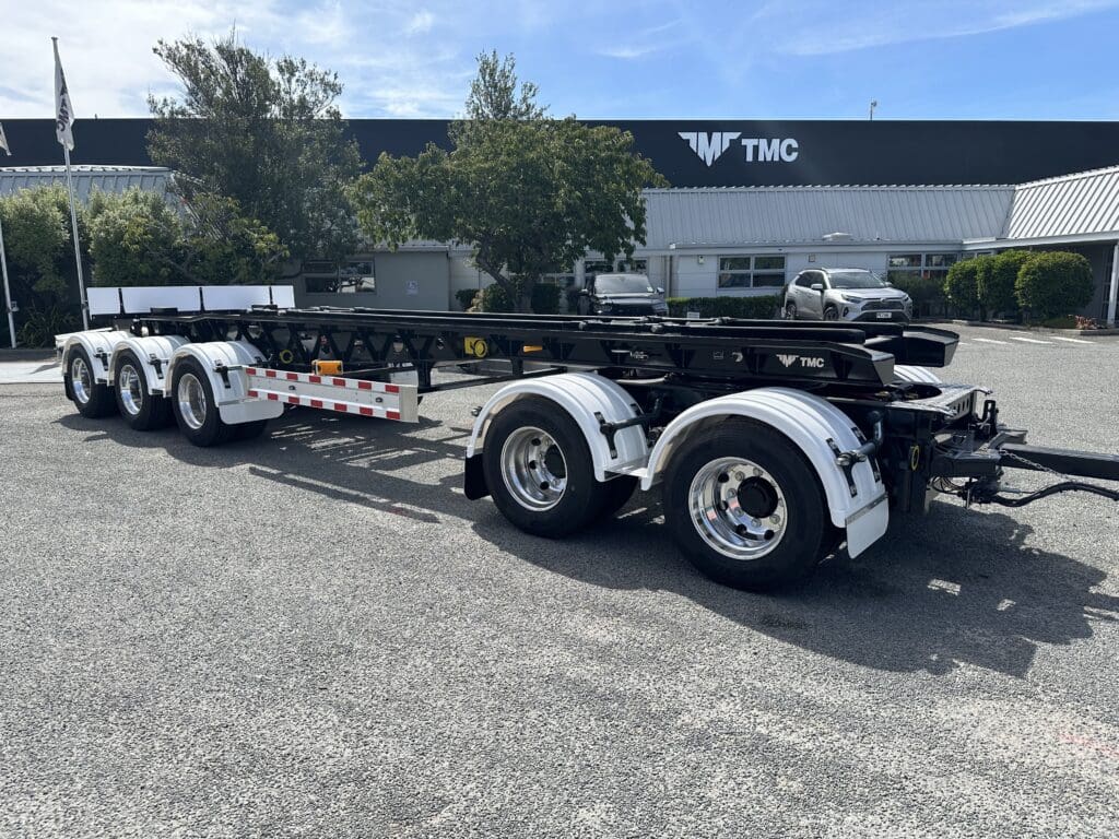 Refuse / Hook Bin Trailer