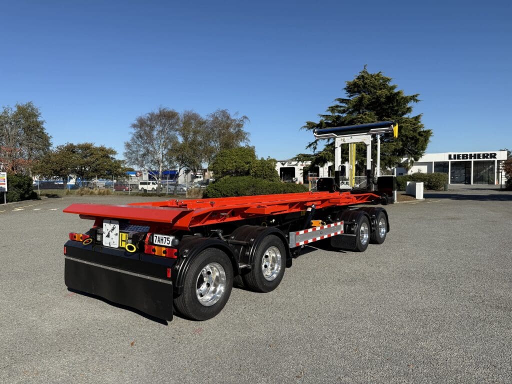 Refuse / Hook Bin Trailer