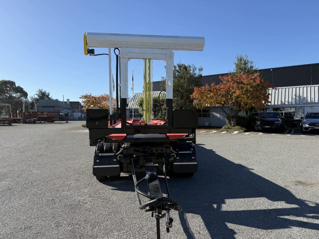 Refuse / Hook Bin Trailer